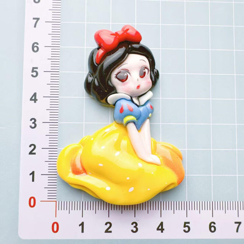A145-Big Resin Princess Charm (9 Square Game)