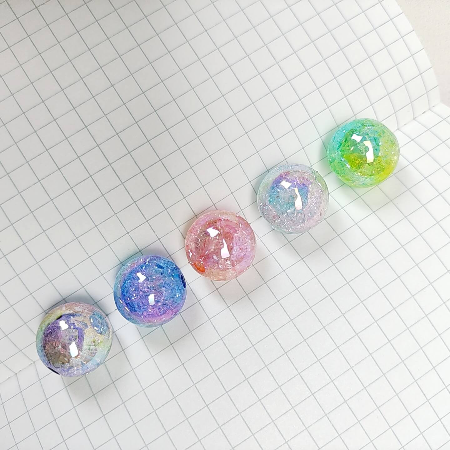 A205-(16mm)Colorful Bursting Beads (9 Square Game)